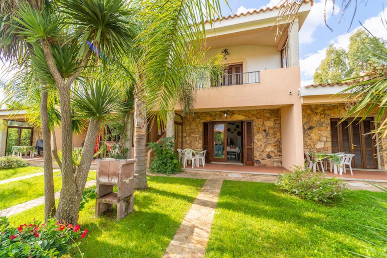 Iss Travel, Villa Fiorita - 800 M From La Cinta Beach San Teodoro  Kültér fotó